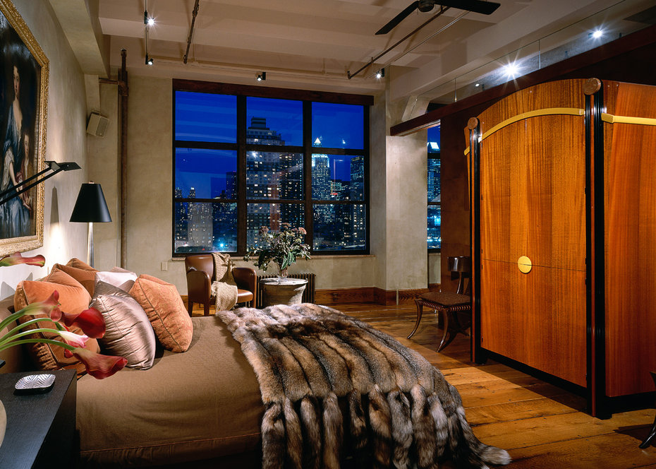 ROBB REPORT, Bedroom