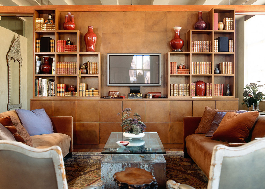 ROBB REPORT, Living Room